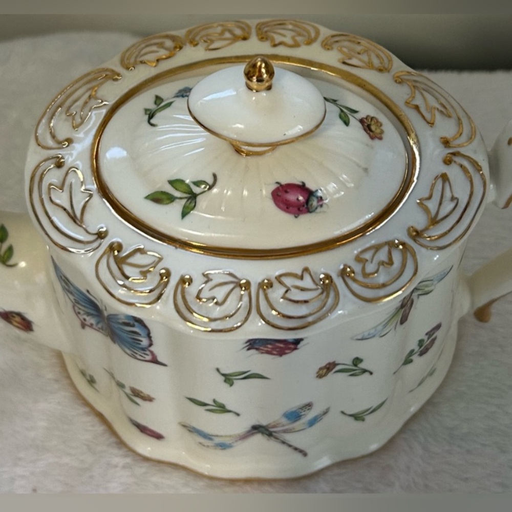 SKYE MCGHIE PORCELAIN TEAPOT ‘FLORAL WHISPERS’ BUTTERFLY DRAGONFLY - Picture 4 of 9